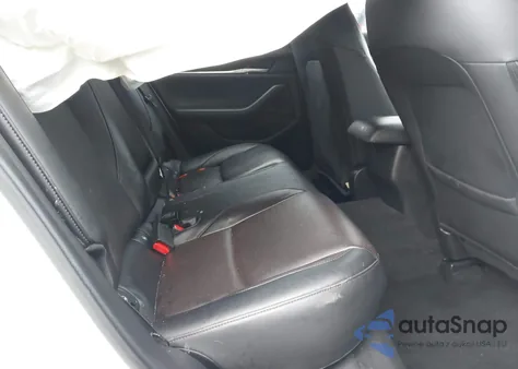 2021 Mazda Mazda3 Premium из США, поврежденный, VIN JM1BPBML8M1330358